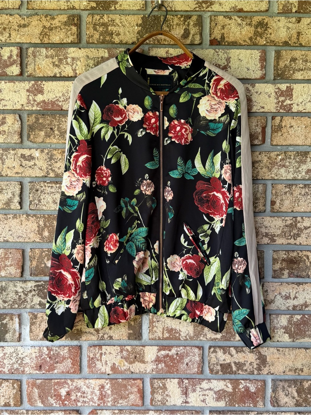 J Jeans By Buffalo Lightweight Jacket Women’s Size Small Roses Roses! Beautiful!